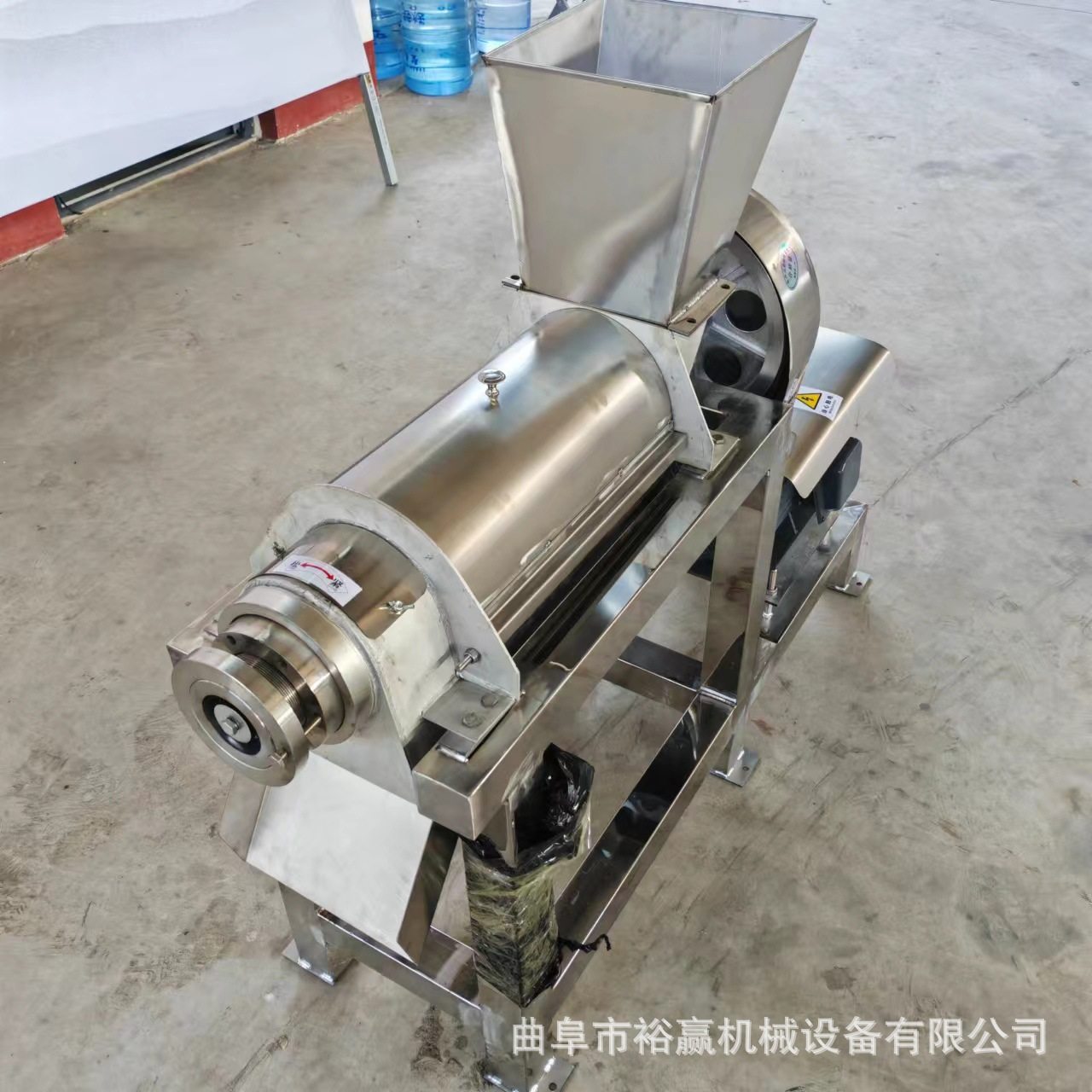 不锈钢果蔬出汁机 石榴破碎渣汁分离机 大型榨汁设备性能稳定,电子元器件市场,电线扎带/束线带,淘宝优惠券,粉丝福利购,淘宝优惠卷