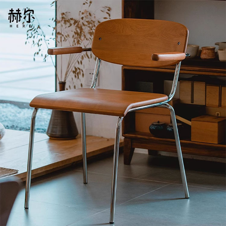 木邻樱桃木挂耳餐椅不锈钢扶手