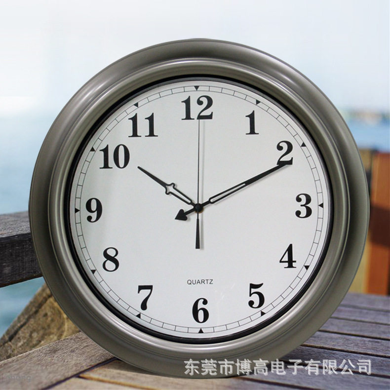 批发 挂钟 18寸 创意个性挂钟 防水挂钟 静音石英钟表 塑料挂钟