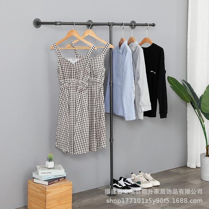 壁挂式衣架挂衣杆工业管道服装店展示架水管衣架多功能挂杆