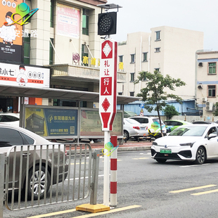 东莞厂家太阳能警示灯 黄闪太阳能道口标 路口发光标志注意行人桩