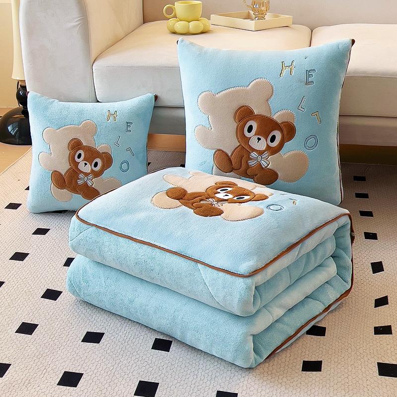 加厚保暖两用牛奶绒抱枕被子毯靠垫沙发汽车午睡枕头多功能被加绒