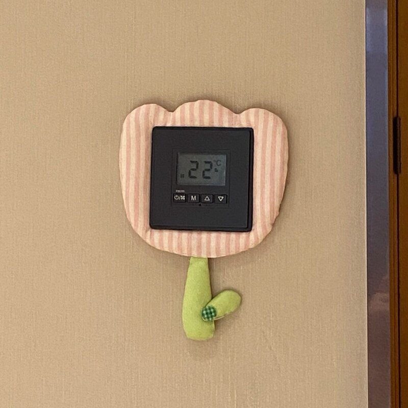 高颜值郁金香花简约布艺开关装饰家用插座保护套遮丑创意墙贴边框