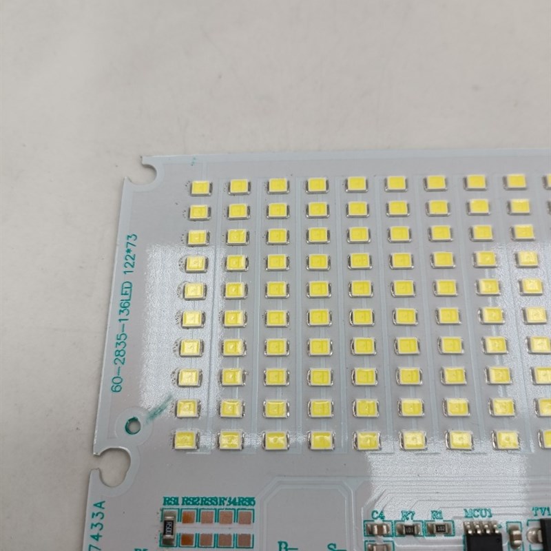 3.2V磷酸铁锂 太阳能灯板 136颗白光2835灯珠 铝基板 投光灯主板