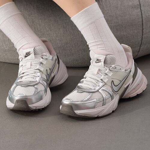 Nike V2K Run Runtekk防滑耐磨网面透气复古运动跑步鞋FD0736-010