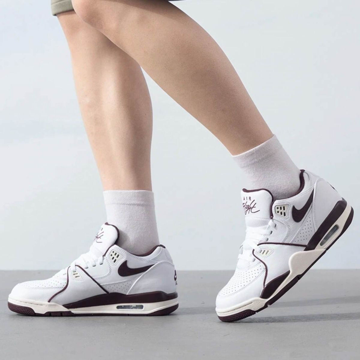Nike舒适缓震防滑耐磨舒适篮球鞋