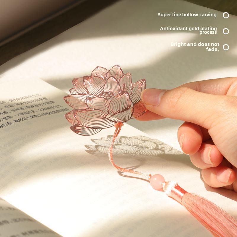 Hollow out custom brass metal leaf vein bookmark. High-end s