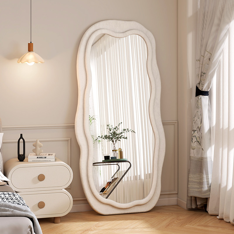 聚芒奶油风创意全身镜落地穿衣镜165.55元