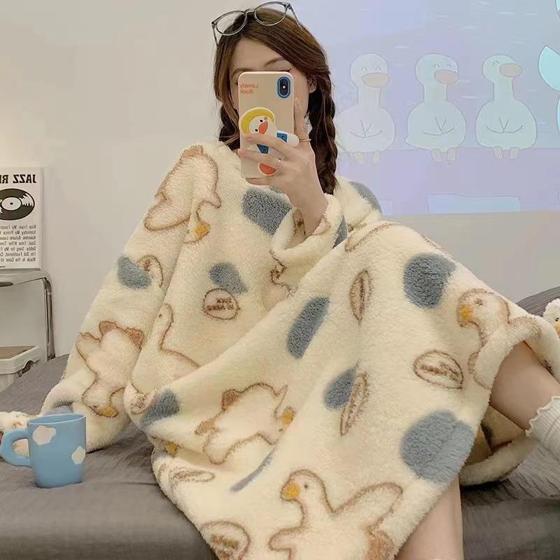 秋冬季珊瑚绒长袖睡袍女新款可爱学生加厚法兰绒家居服睡衣连衣裙