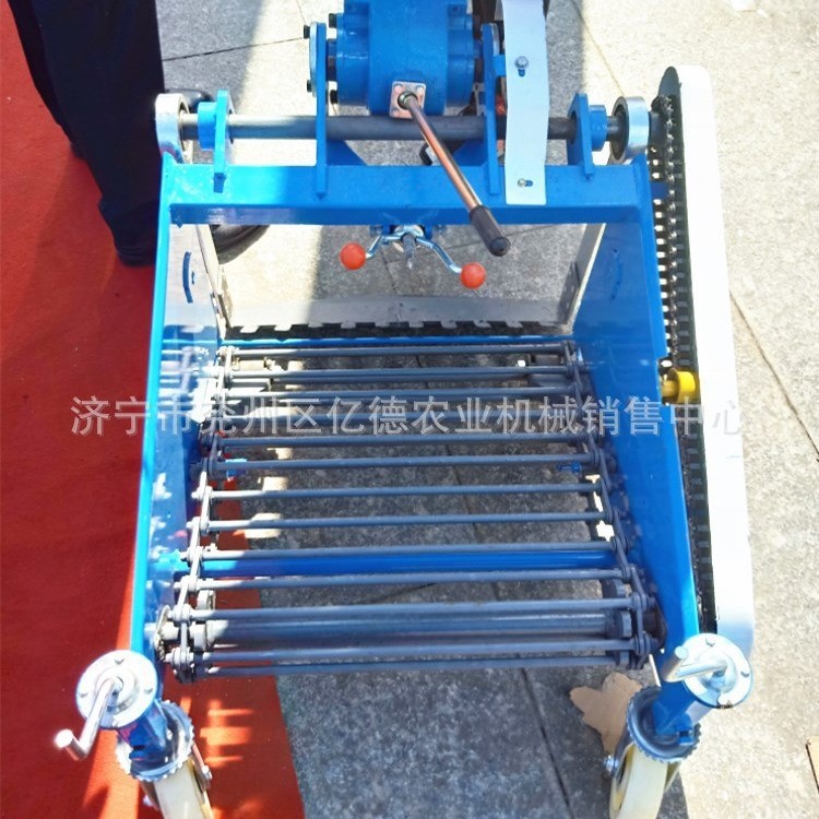 洋芋萝卜收获机一垄两行花生收获震动款土豆地瓜收获机手扶车配套