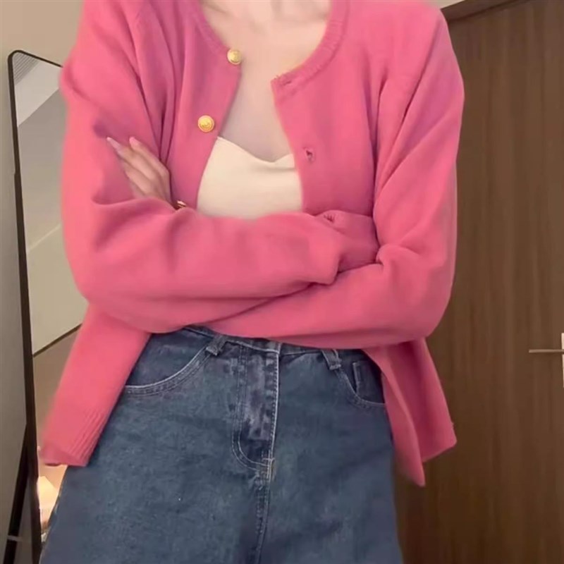 小众慵懒风玫红色针织开衫女秋冬温柔氛围感软糯毛衣外套漂亮上衣