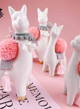 羊驼摆件工艺品家居装饰用品创意饰品毛球摆件描金卡通