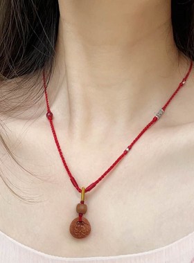 桃木项链女款随身桃核吊坠宝宝朱砂挂件护身锁骨链纯银本命年红绳