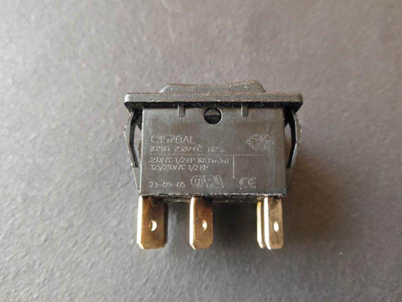 进口英国arcolectric船型开关6脚三档c1570al
