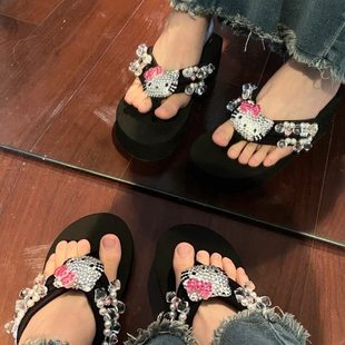拖鞋 感新款 女夏外穿海边高级hello防滑厚底人字拖沙滩kitty2024