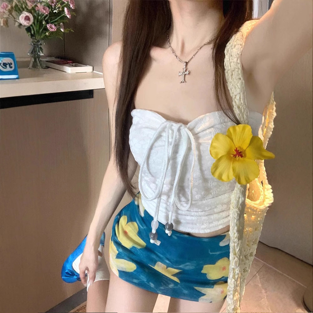 黄色绑带挂脖抹胸背心女夏季海边多巴胺穿搭套装包臀半身裙两件套