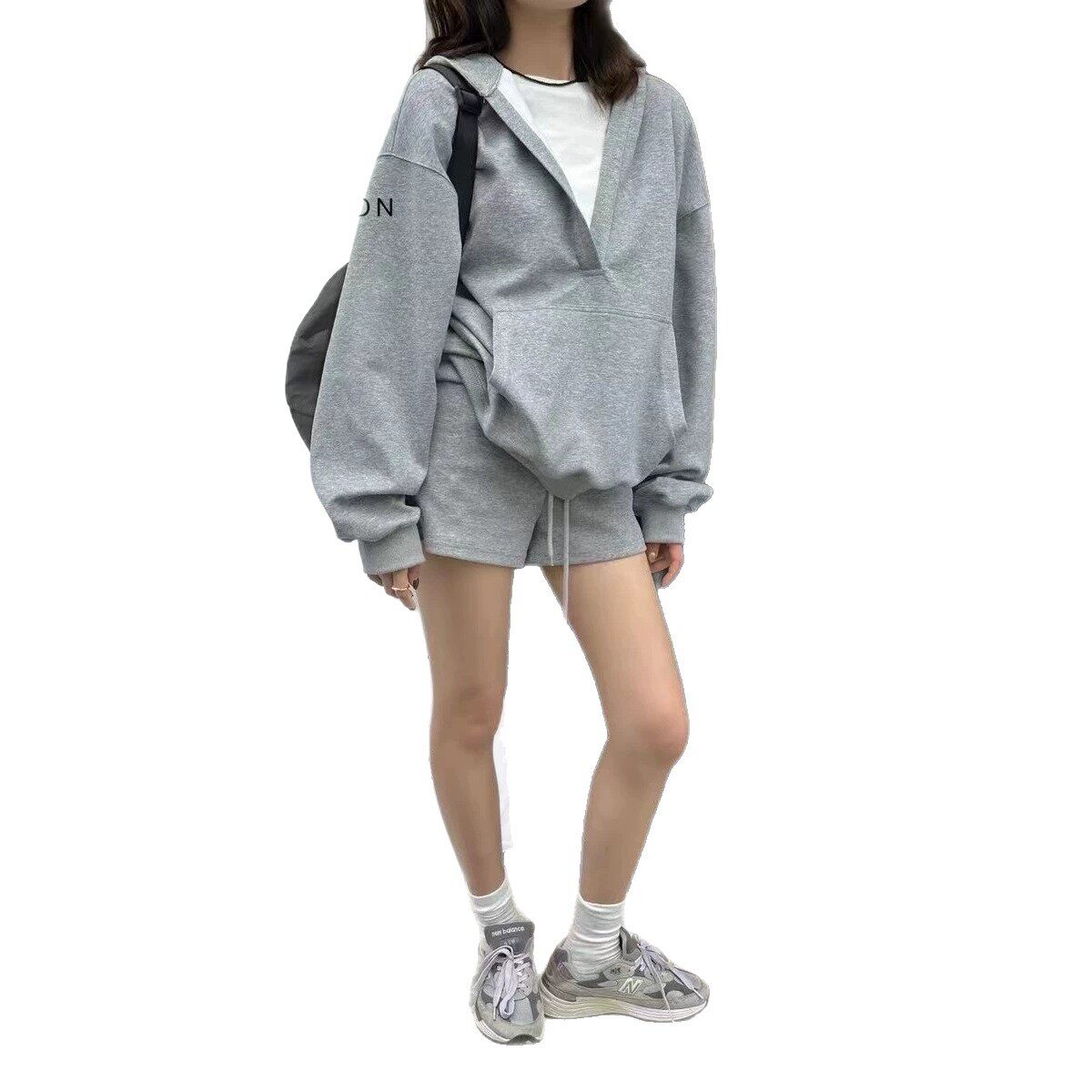 休闲套装女春秋美式复古宽松V领慵懒风连帽长袖卫衣短裤两件套潮