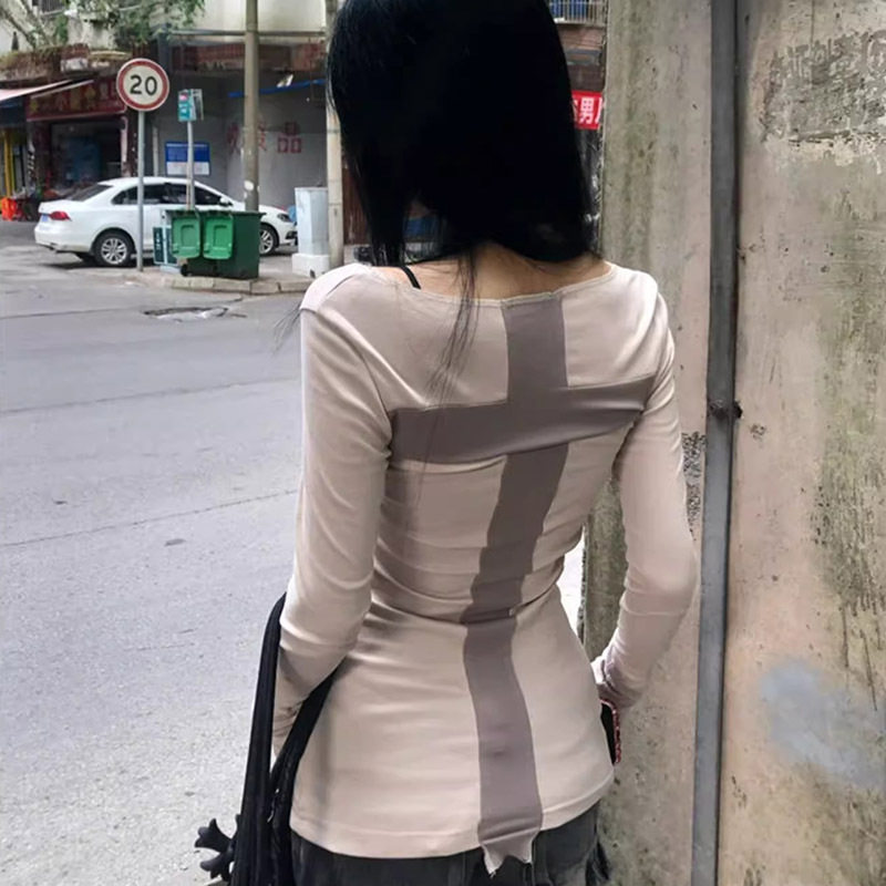 拼接贴布长袖t恤女秋季薄款修身显瘦收腰高街辣妹正肩打底衫上衣