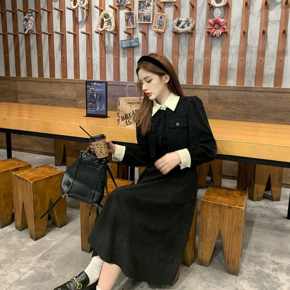 早秋季裙子2026年新款黑色法式连衣裙女春秋装内搭假两件收腰长裙