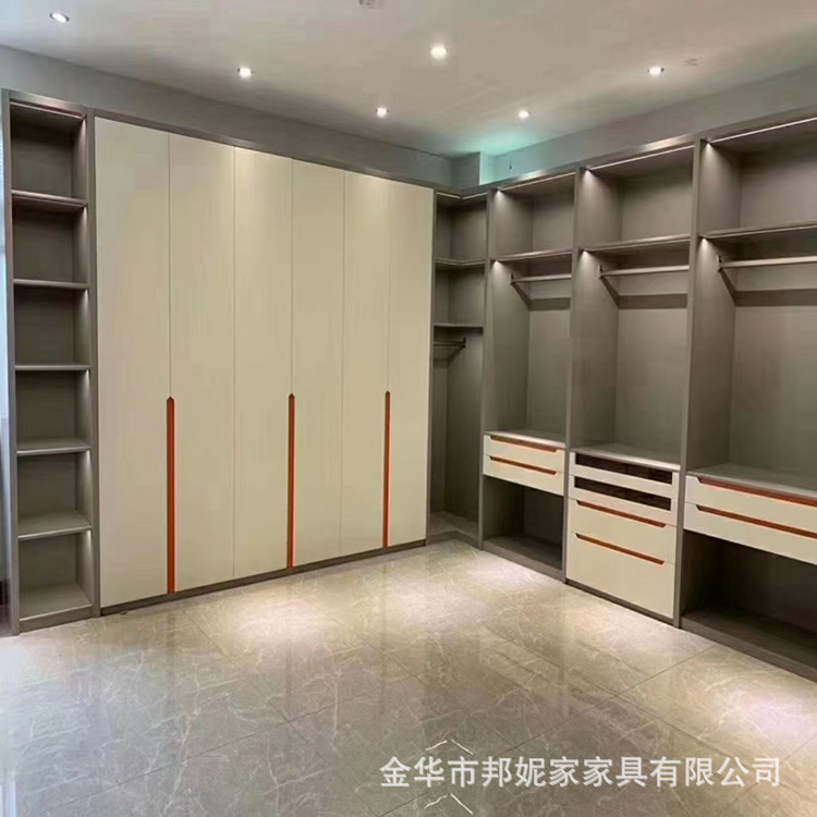 全屋定制步入式衣帽间烤漆衣柜