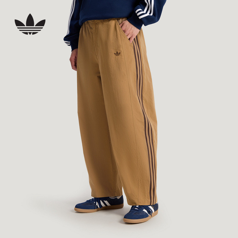 adidas阿迪达斯三叶草2026夏男宽松休闲三条纹运动裤弯刀裤KY8312 - 实物图