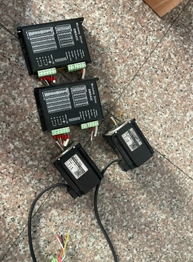 议价步进电机DM542C 电机57HN7842-4D02A 拆机