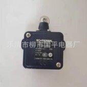 01Y M20 U180行程开关 全新现货TR422 限位开关 质保2年