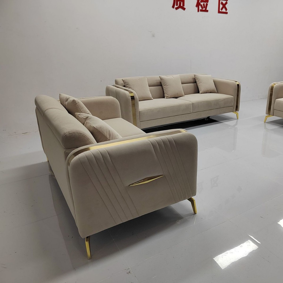 后现代三人位皮艺白色皮沙发简约客厅不锈钢金色扶手皮艺沙发整装