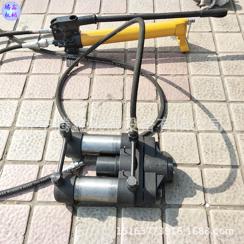 钢绞线施加预紧力15.24手动双油缸千斤顶矿用双缸锚索张拉机具
