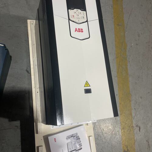 议价B变频器ACS880-01-145A-3ACS88001145A3acs880-01-145a-3
