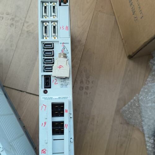 议价双轴驱动器MDS-R-V2-2020MDS-R-V2-4040MDS-R-V2-8080