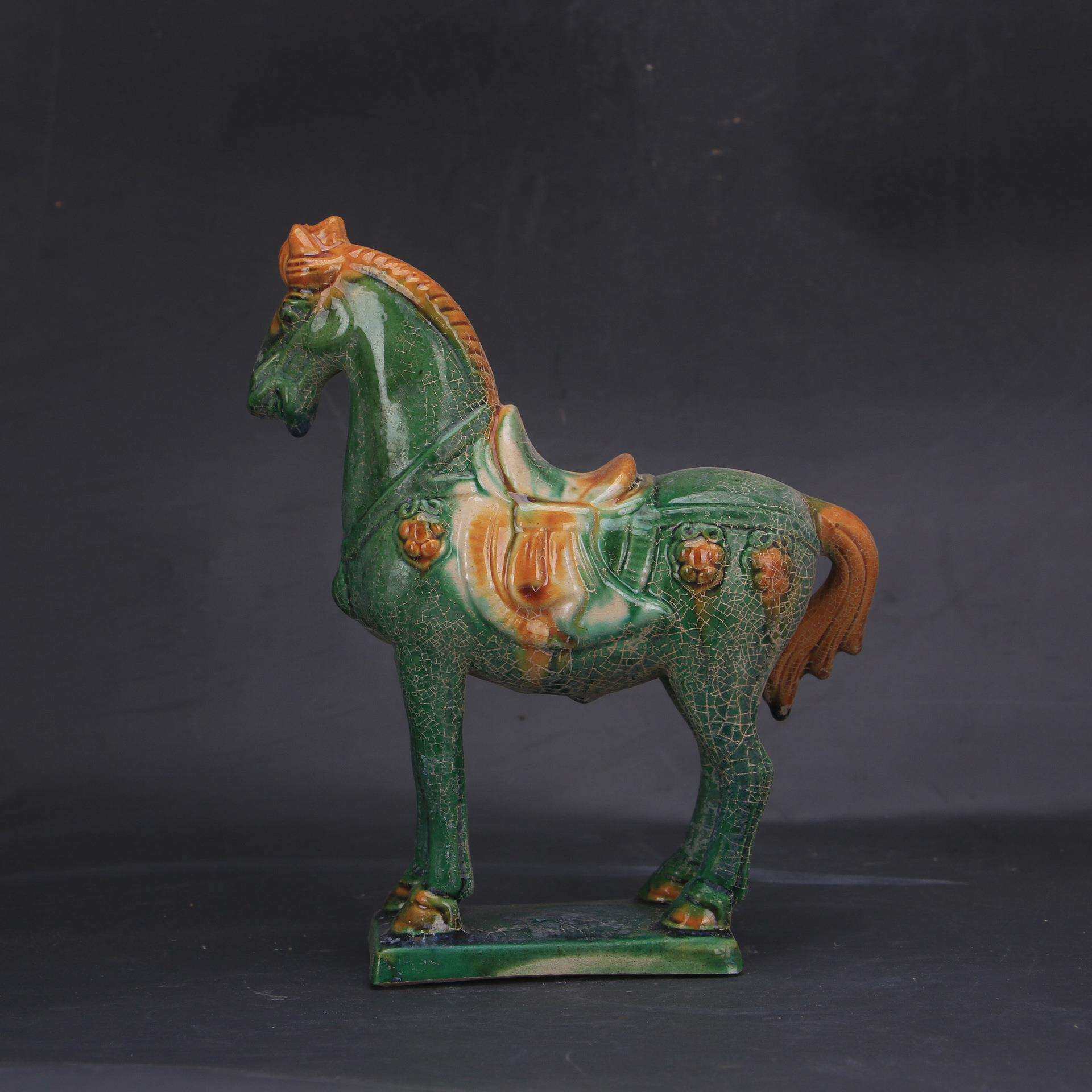 唐三彩 旧藏绿釉加彩抬头马 仿古瓷器摆件家居复古老物件收藏装饰