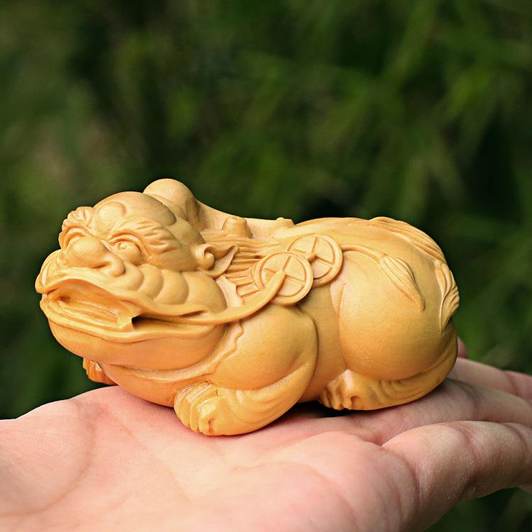 爆款木制招财貔貅乐清黄杨木雕手把件把玩实木雕刻工艺品摆件