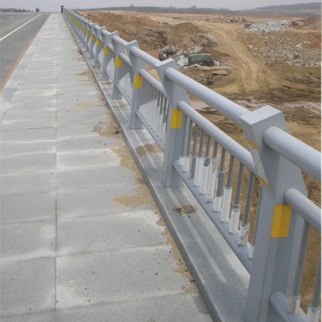 桥梁护栏厂家不锈钢复合管河道围栏杆人行道铸钢防撞支架景观护栏