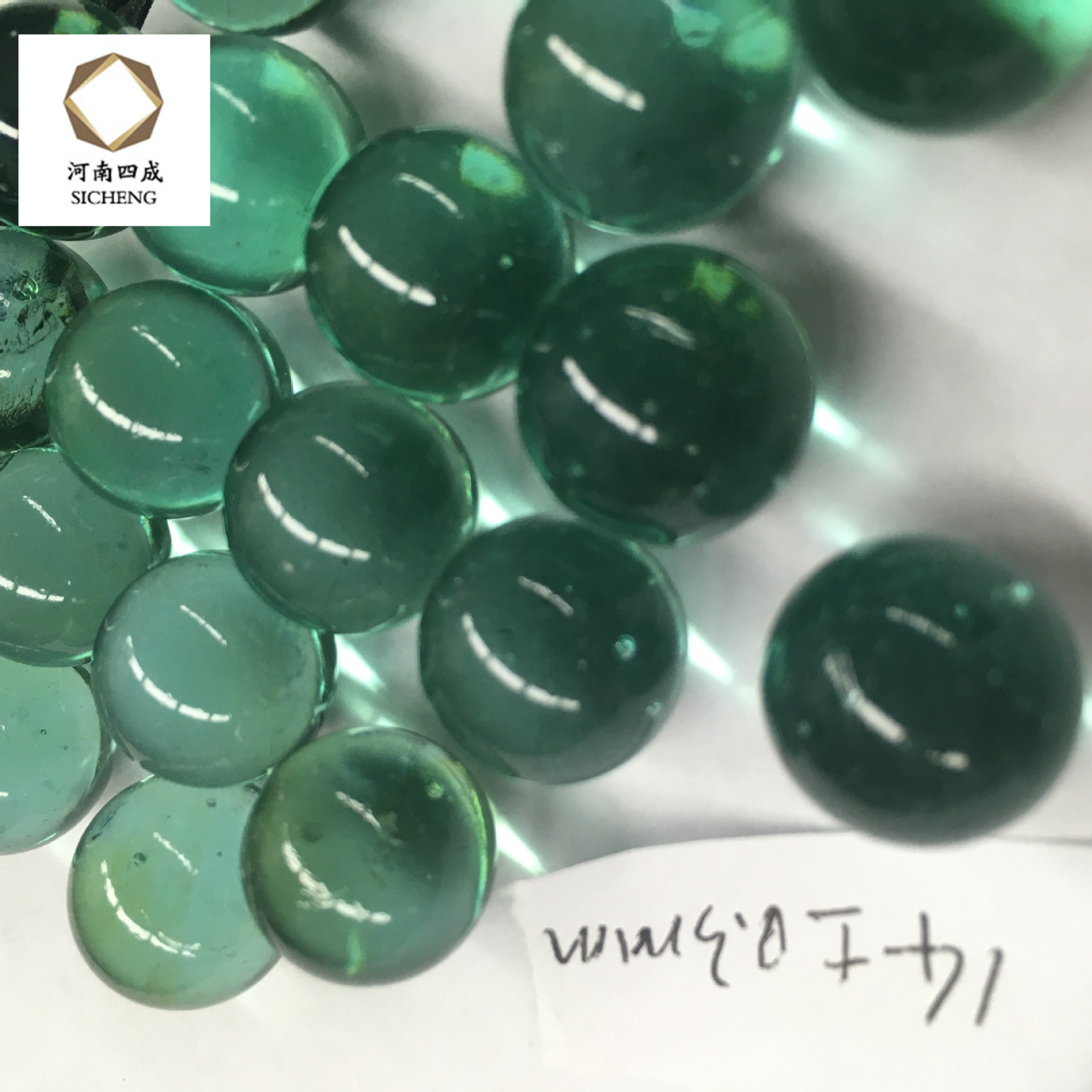 供应16mm绿色玻璃珠自喷漆 喷漆罐用16mm玻璃球