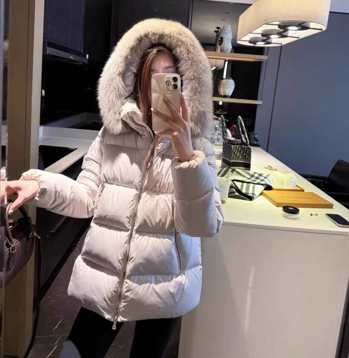 M蒙家2025冬季新款A字版显瘦90白鸭绒羽绒服女大毛领连帽外套潮