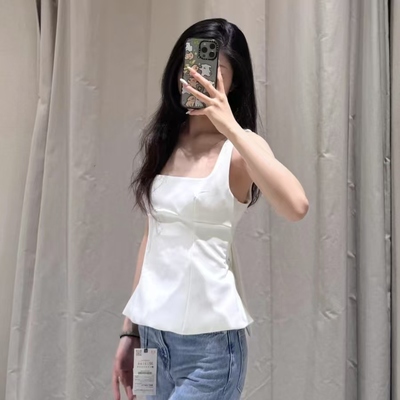 背部蝴蝶结饰方领修身上衣