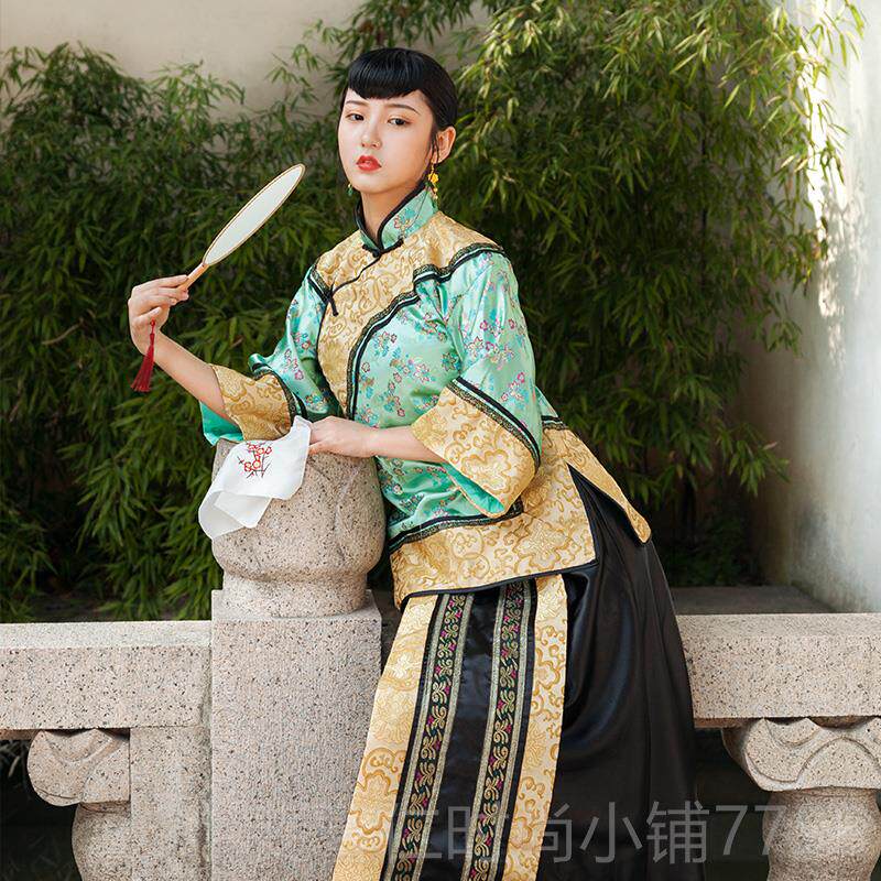 新品清朝女古装民国女装秀服少奶夫人演奶出禾服装戏娘服中式伴媒