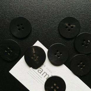 西服四眼扣冲量自制薄款 卅孖袖 扣质感牛角外套衬衫