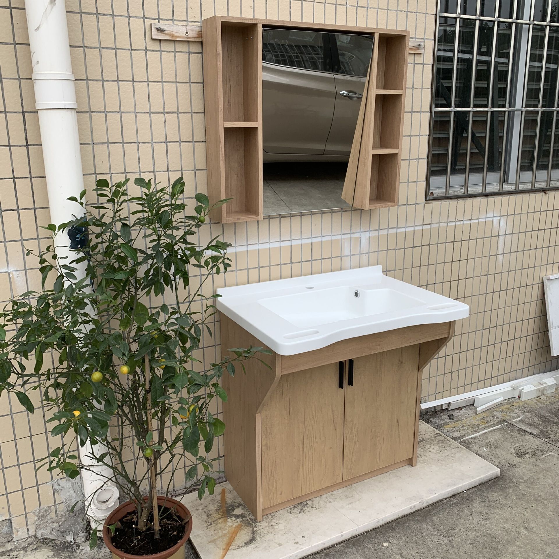 800mm落地全铝扶手浴室柜坐轮椅