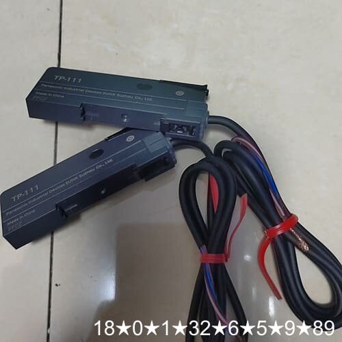 光纤放大器TP-111，2个，带连接线，成色如图，功能正