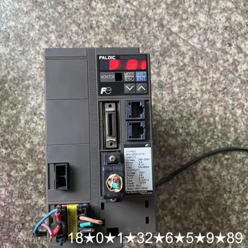 RYC102C3-VVT21KW伺服驱动器，实物，正