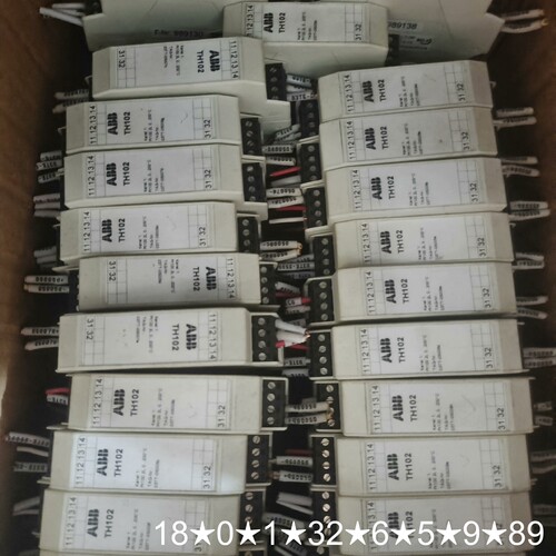 TH102 温度变送器 安全栅一起28个橙色如图