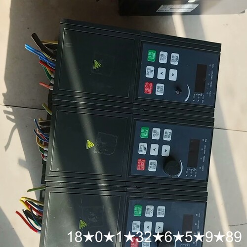 天正变频器三台，TVFN9-004G3,