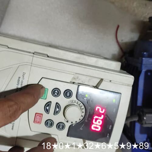 大变频器，型号300H-T4-04R0-BA
