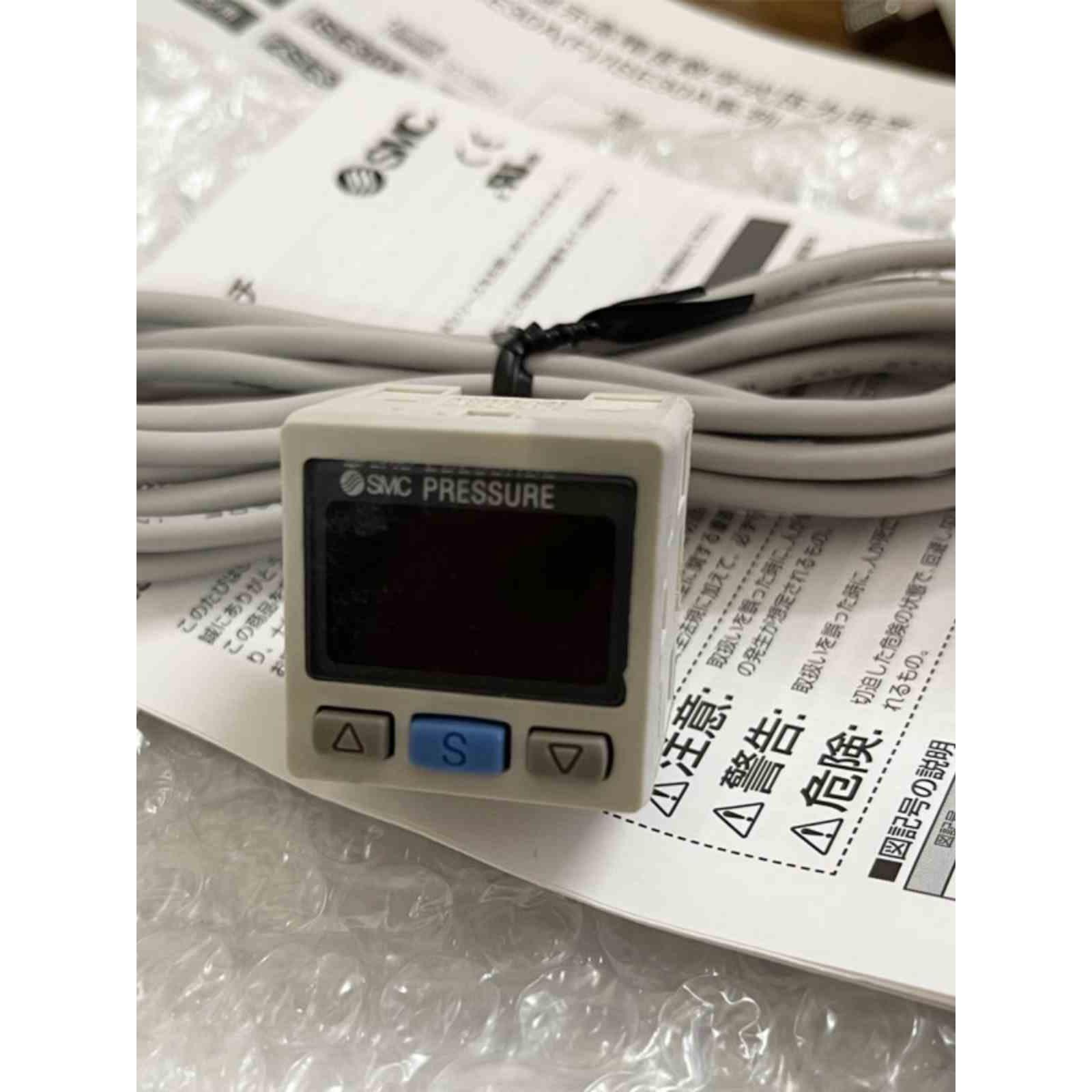 SMC高显数字压力表ISE30A-01-A-L/ZSE30A-01-A-L/ZSE30AF-01-A-L