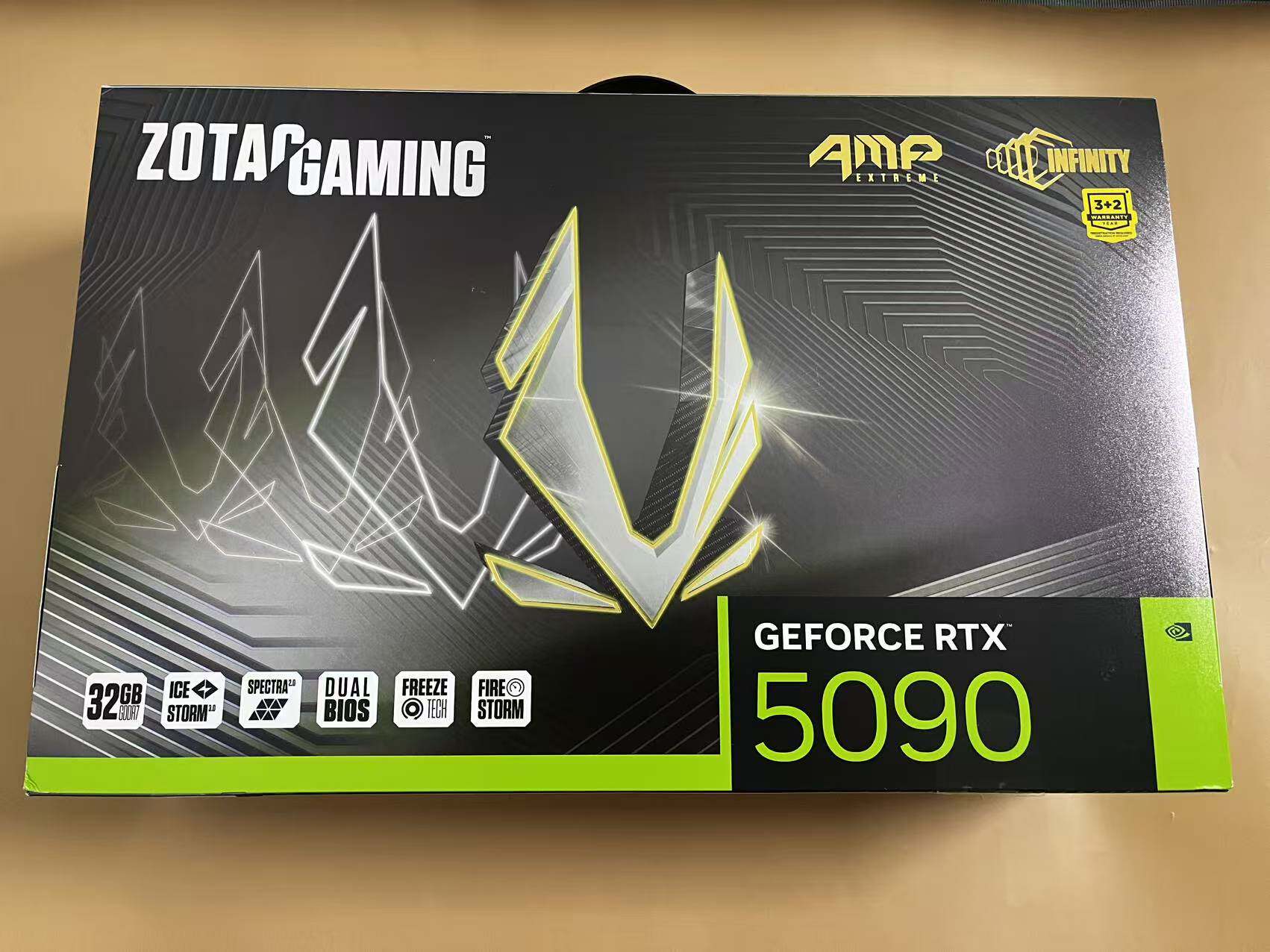 索泰RTX5090 AMP显卡散热器,DIY手办摆件、模型展示、收藏、改装
