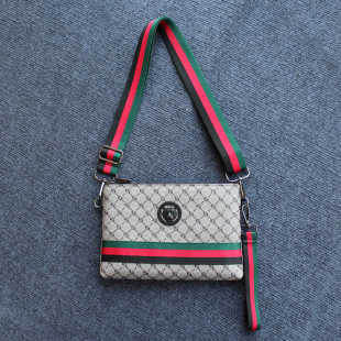 虎头斜挎包多功能手拿背包男士个性条纹单肩包信封包薄款软皮男女