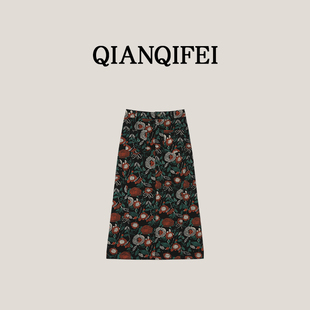 25Q 别致港风复古碎花开叉半身裙 新款 6062 13F
