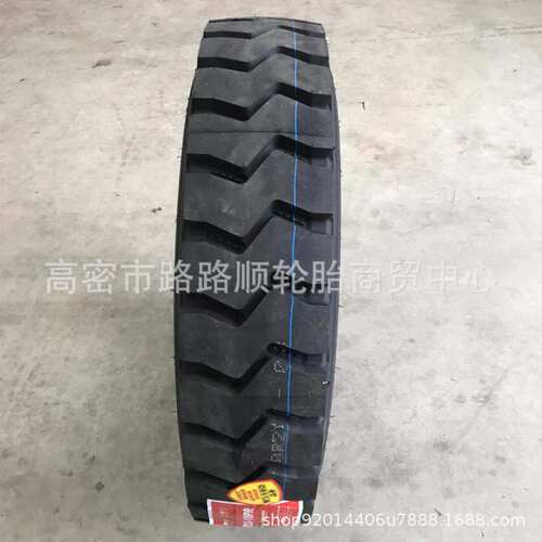 百吨王轮胎900R20 1000R20-18PR YB268 YB388矿山载重轮胎